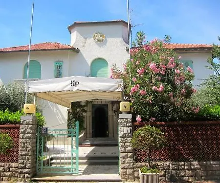 Poseidon 3* مارينا دي بييتراسانْت