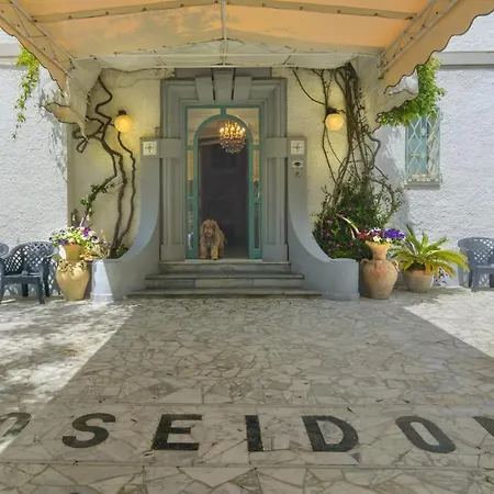 Poseidon فندق 3*