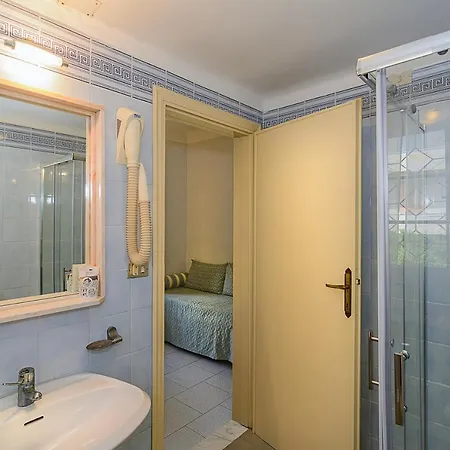 Hotel Poseidon 3*